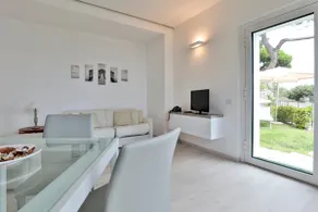 Schöne Wohnung mit Garten mit Blick aufs Meer im Resort & Spa - Image 4