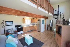 1 block to beach/ 30 day minimum 3 Beds! - Image 3