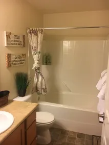 Huge 2 bed Cambridge Park Villa Apartment - Image 3