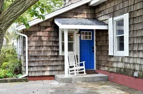 Peconic Bay Private Beachfront Escape - Image 4