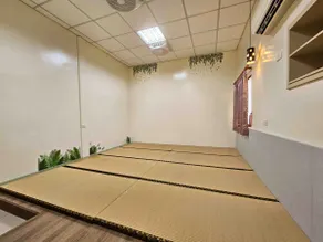 Hualien County Jianxiang Beach Cottage/3 rooms can sleep 12 adults/Private KTV/Nanbin/30 seconds to the beach - Image 5