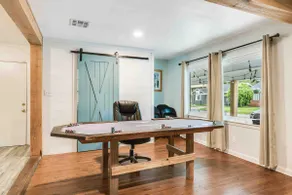 4 Bedroom Oasis - Middle of Downtown Lafayette - Image 4