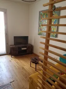 Nice apartment in the artists' district - Image 3