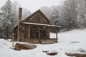 The Boathouse at Four Fillies Lodge w/ Hot Tub - Image 3