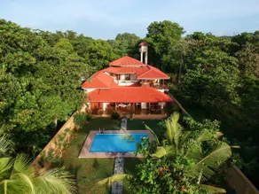 Stunning Beachfront Home Hiru Sandu Villa - Image 3