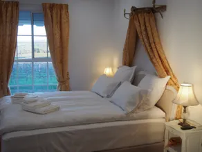 1837 Barossa Luxury Vineyard Cottage, Lyndoch SA - Image 4