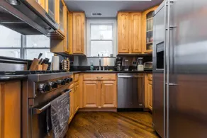 Stunning 2 Floor Apt w with Rooftop Deck!!! - Image 5