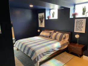 Lakeview Hideaway: Parking & Private Garden Apt - Image 2