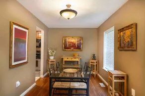 Columbia 3 level spacious townhome w/deck - Image 3