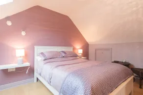 Newly refurbished Bespoke Self-Catering Apartment - Image 2