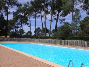 House in the heart of the pine forest of the golf course with pool - Image 3
