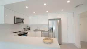 Premium located cozy apartment in Sunny Isles - Image 5