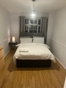 Lovely 2 bedroom apartment with parking space - Image 5