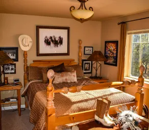 Paradise Found Near Sunriver & Big Deschutes River - Image 4