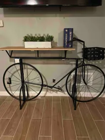 The 3C: Cozy, Cyclists, Citrus urban retreat. - Image 5