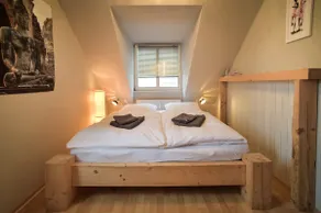 central comfy and quiet 2 room apt. - Image 4