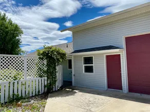 Fairview Farmhouse located in Cherry Orchard - Image 2
