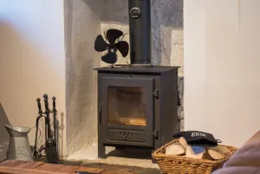 COUNTRY NEST- Cosy Spacious Holiday House - Image 4