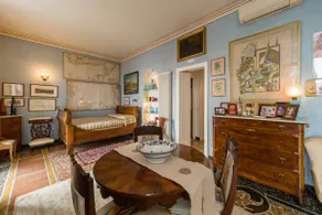 The Traveler's Luxury House - Image 3