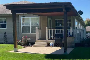 Clean 2 bedroom w walking path/pickleball nearby - Image 3