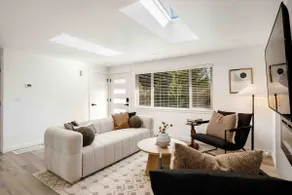 Rainer Haus | Bonney Lake | sleeps 8 - Image 4