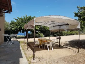 Quiet, comfortable accommodation with sea view - Image 2