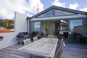 ONE 36 - CENTRAL BEACHFRONT APARTMENT WITH FIRST CLASS VIEWS AND WIFI - Image 4