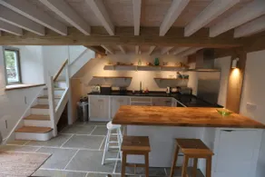 Beautiful, High Quality, Riverside Cottage - Image 3