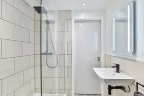 Hidden Gem-Open To Book-Super Location - Image 3