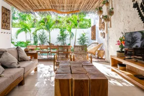LUUM - Majestic villa with private pool and parking - Image 3