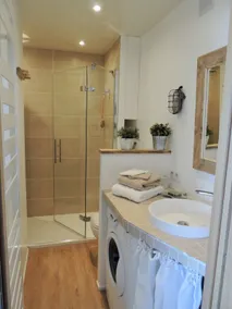 prime location in AGAY - Image 4