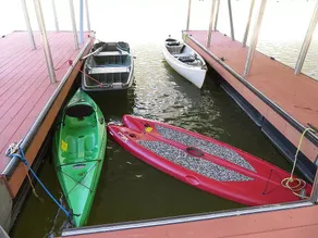 Casa Lago Lakefront on Watauga Lake, covered boat dock, boat slip, water toys - Image 2