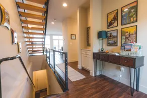 Columbia Gorge Industrial Loft on 2nd Street - 2 bdrm plus Den - Image 4