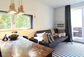 IRIS TOP 3 DESIGN APARTMENT - Image 3