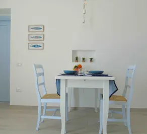Amalfi1 SuperiorDeluxeSeaView-Wifi-BusStop-AirCon - Image 3