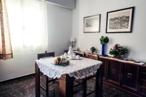 A bright and cozy apartment by the sea! - Image 4