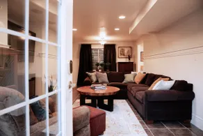 Cozy Clean Walk-out Basement Apartment Near Canyon - Image 3