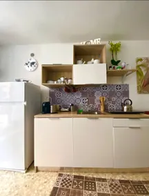 Enry's House - Image 5