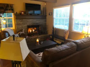 Charming IRIS Cabin Get Away Near Lake Arrowhead - Image 4