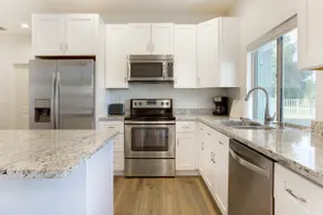 Two Bedroom guest house in Gilbert - Image 5