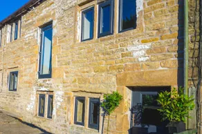 Luxury traditional stone farmhouse in Saddleworth - Image 2