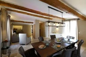 The best view in the beautiful village of Gordes ! - Image 2