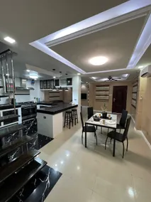 Excellent 3 Bedroom Townhouse, Near Capital Arena - Image 4