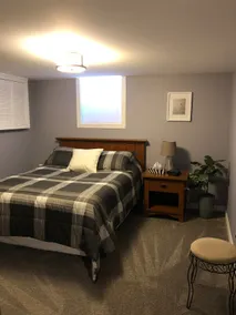 Modern one bedroom suite five minutes from the 401 - Image 5