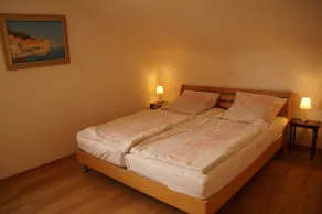 Beautiful three-room apartment with balcony and alpine view - Image 3