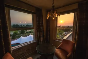 Historic Wilma -Beautiful Sunset River view Condo - Image 2