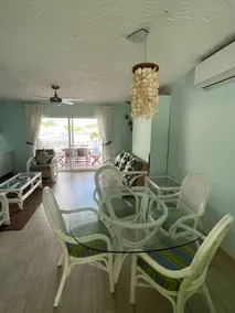 Sunny Villa in the Marina - Excellent Water Views - Image 5
