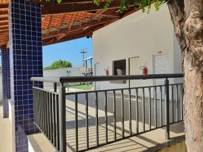 Furnished ground floor apt with 2 bedrooms (1 suite) - Image 4