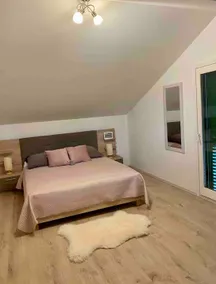 Modern & beautiful 2- bedroom loft - Image 4