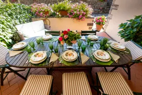 Greve in Chianti, swimming pool and air conditioning - Image 2